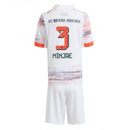 Bayern Munich Kim Min-jae #3 Uit tenue Kids 2025-26 Korte Mouw (+ Korte broeken)